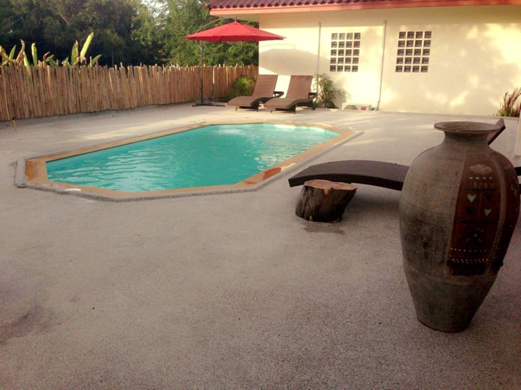 Bamboo Resort Khanom Luaran gambar