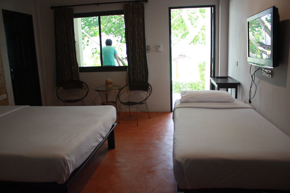 Bamboo Resort Khanom Luaran gambar